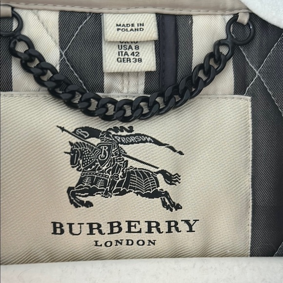 Burberry Quilted Long Belted Coat in Beige - Picture 6 of 10